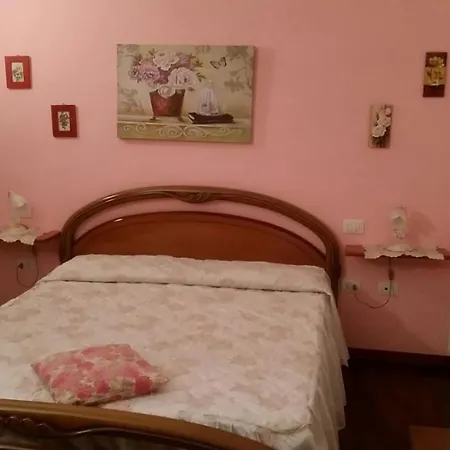La Casa Rosa - Grazioso Bivano Con Posto Auto 公寓